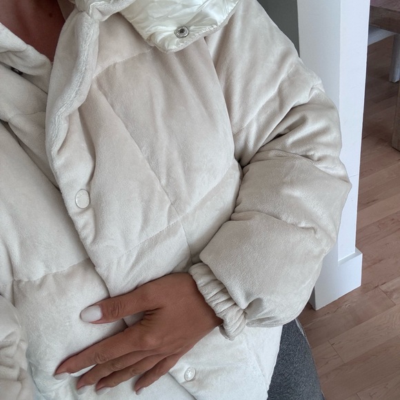 Authentic MONCLER
Daos hooded quilted padded fleece down jacket size s(1) - Picture 6 of 9